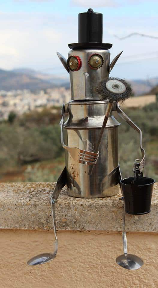 recyclart.org-the-little-cheamney-sweaper