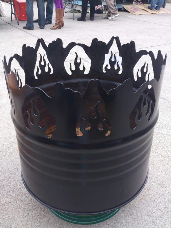 recyclart.org-to-re-cycle-to-re-inspire-that-is-the-question-to-suffer-the-indignation-of-rusting-away-in-some-landfill-or-to-create-inspiration-from-the-creation-of-new-life1