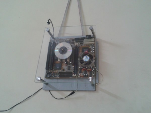 recyclart.org-motherboard-clock-cum-dim-arc-light