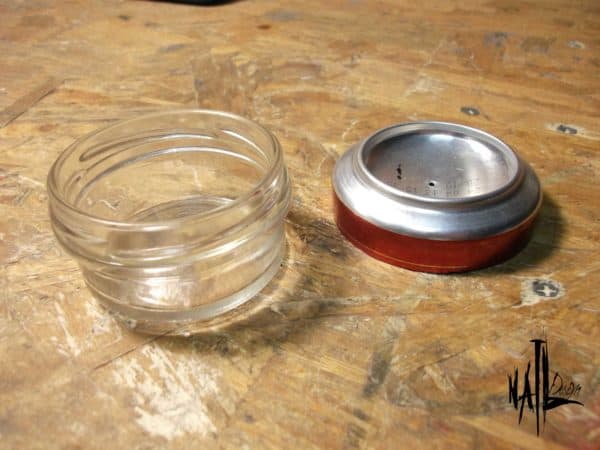 recyclart.org-burner-from-aluminum-can-and-glass-jar-how-to1