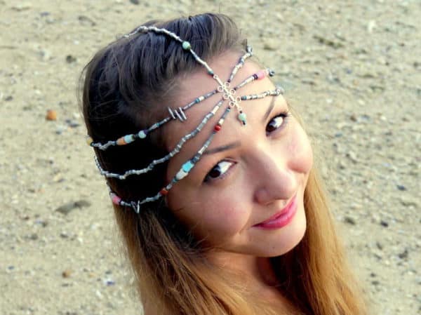 recyclart.org-eco-adornments-recycled-from-rubbish7