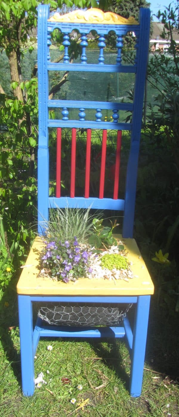 recyclart.org-chaise-vegetalisee1