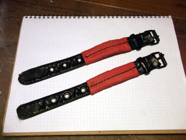 recyclart.org-old-faux-leather-jacket-into-bracelets2