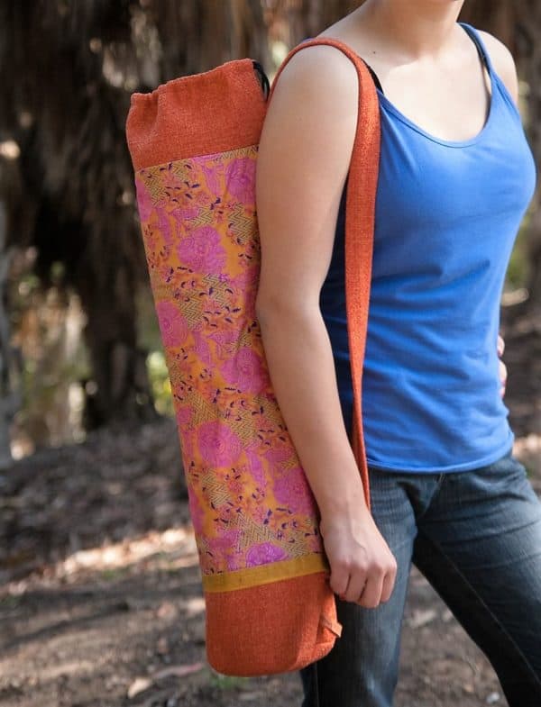 recyclart.org-upcyled-vintage-sari-and-kimonos-transformed-into-beautiful-bags-at-stacy-ellis-design1