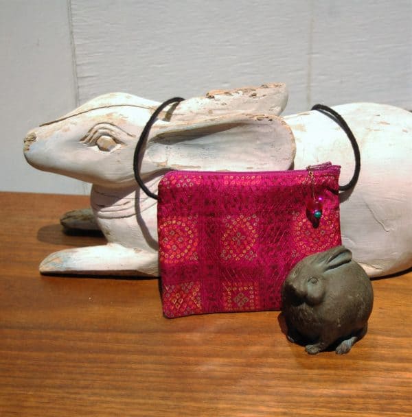 recyclart.org-upcyled-vintage-sari-and-kimonos-transformed-into-beautiful-bags-at-stacy-ellis-design1