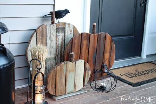 5 Great Upcycled Pumpkin Ideas For This Halloween! 5 • Home & décor • Recyclart recyclart-org-5-great-upcycled-pumpkin-ideas-for-this-halloween-05