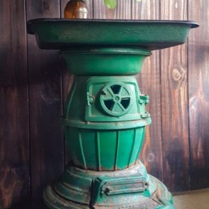 Recycling A Cast Iron Stove Into A Side Table 3 &bull; Garden Ideas
