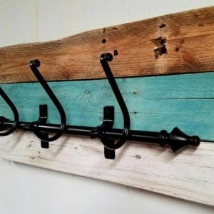 Stylish Pallet Wood Shelf Idea Into Useful Coat Racks 1 &bull; Recycled Pallets