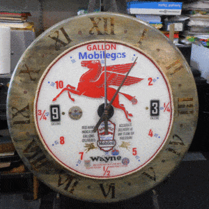 Leslie's Mobil Oil Clock "Ralph" 5 &bull; Wood & Organic
