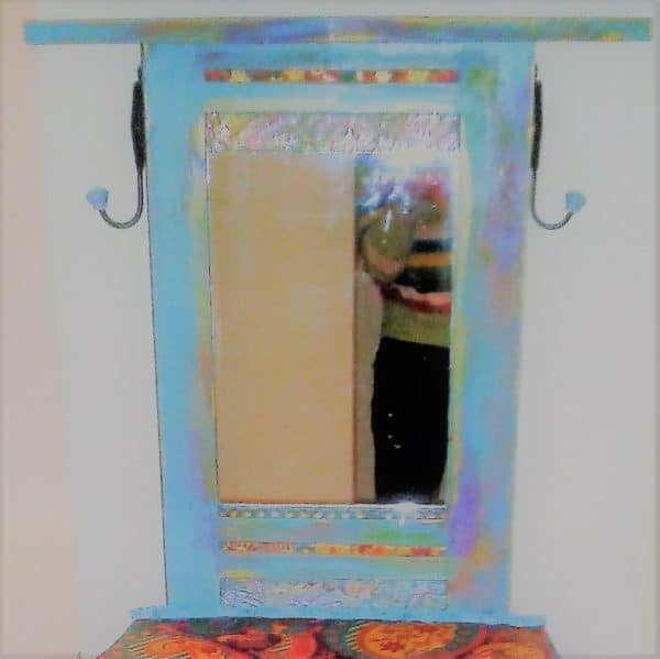 Upcycled Door Becomes This Mirrored Coat Rack 2 • Do-It-Yourself Ideas • Recyclart Entryway Mirrored Coat Rack2