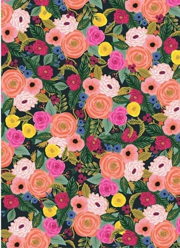 I chose a floral print paper for my cheery Gift Wrap Wreath.