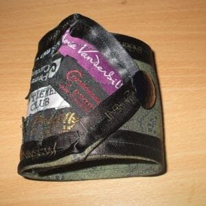 2012_0511DontLabelMeCuff0040