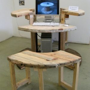 Cable-Reel-Desk-in-use