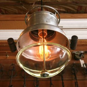 Lampe-suspendu-popcorn-popper-recycle