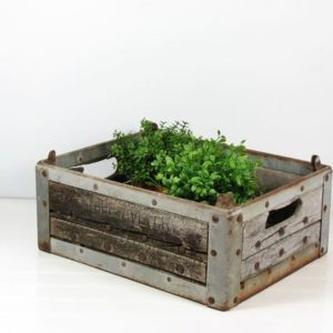 Milk crate planter 01