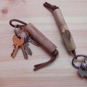 kiwi_wooden_keychain