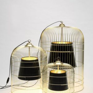 lampe_cage_doree_sunset_abat_jour_noir_3_tailles_design_pierre_gonalons_web_1