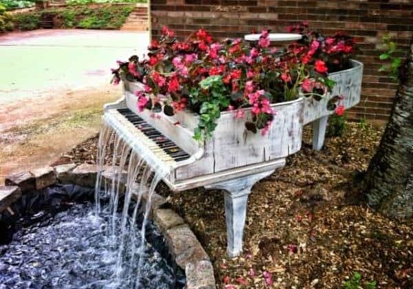 piano-fountain