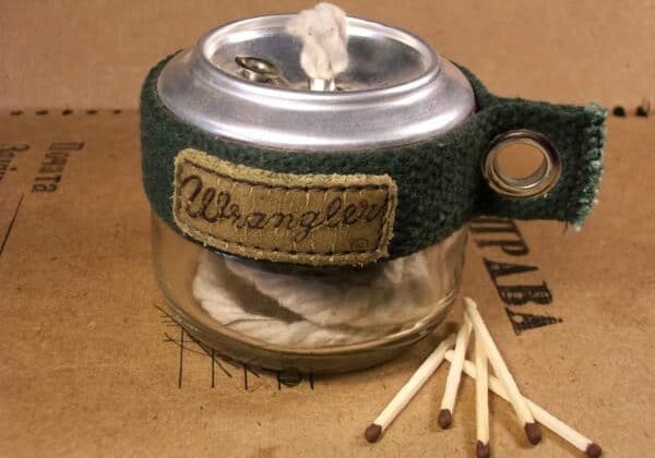 recyclart.org-alcohol-burner-from-aluminum-can-and-glass-jar