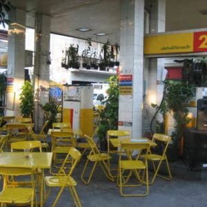 gas-station restaurant1