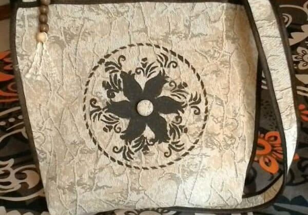 recyclart.org-handy-crafts-bag-made-from-upcycled-sofa-cover-3