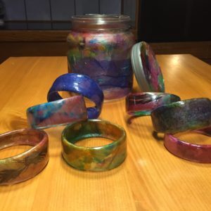 recyclart.org-jar-of-bracelets