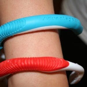 tooth-brush-bracelets