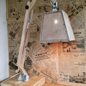 recyclart.org-upcycled-lamp