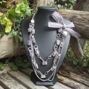 2013_0805PipsZipTripNecklace0011