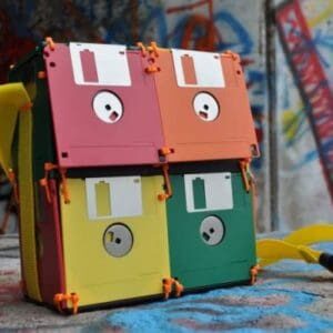 recyled-Floppy-Disk-Bags-by-Roxanne-Gibson