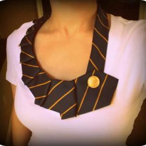 tie-necklace